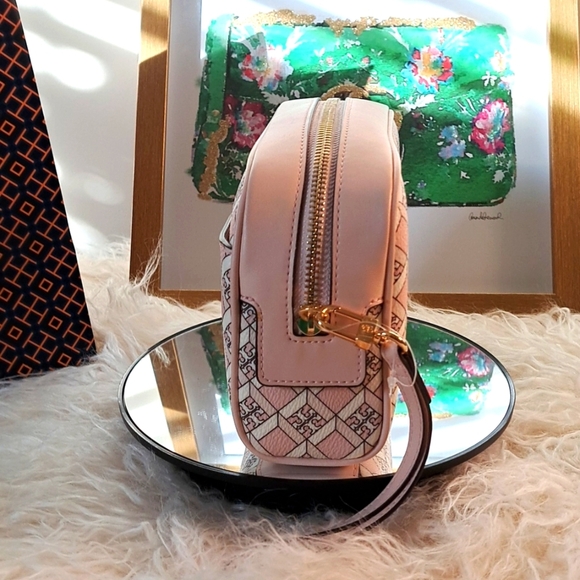 Tory Burch NWOTs Geo Essential Pouch - Picture 3 of 7